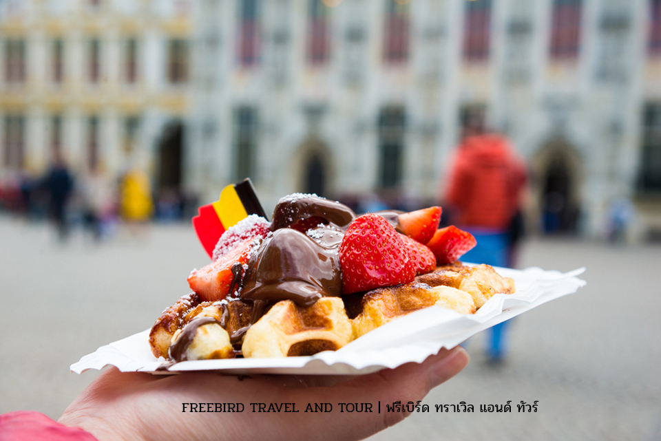 belgian-dessert-waffle-belgium-freebirdtravelandtour