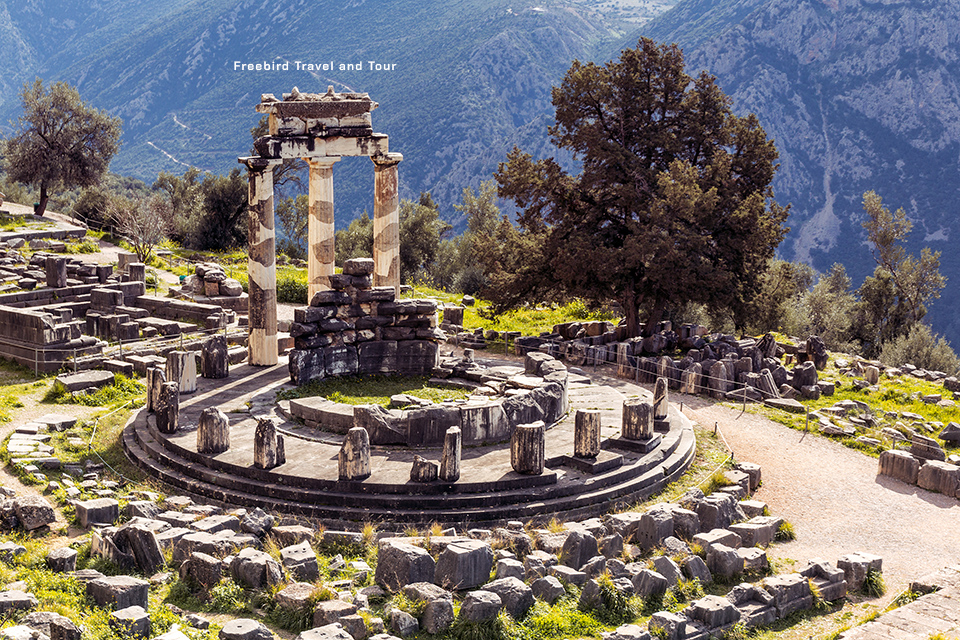 athena_ancient_temple_delfi_greece_freebirdtour