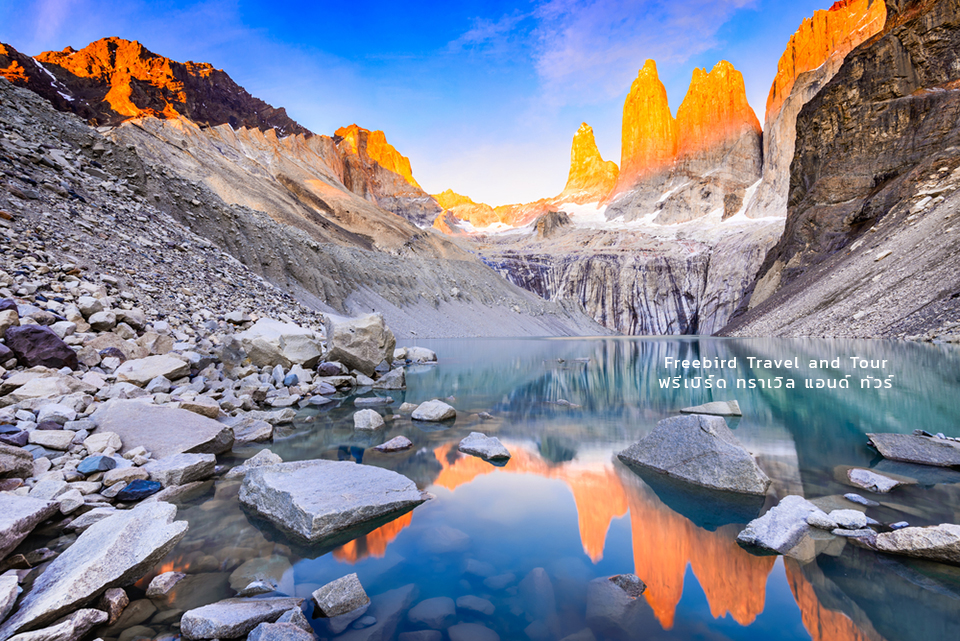 torres_del_paine_chile_laguna_torres_famous_landmark_patagonia_south_america_freebirdtour