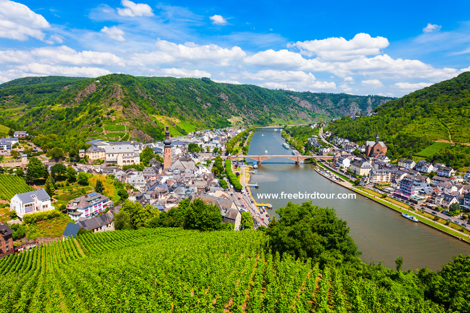 cochem_town_moselle_valley_germany_freebirdtour