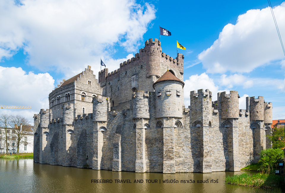 medieval-castle-gravensteen-castle-of-the-counts-ghent-flanders-belgium