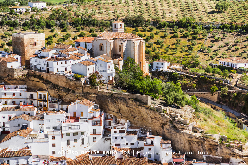 view-of-setenil-de-las-bodegas-village-white-villages-pueblos-blancos-of-andalusia-spain