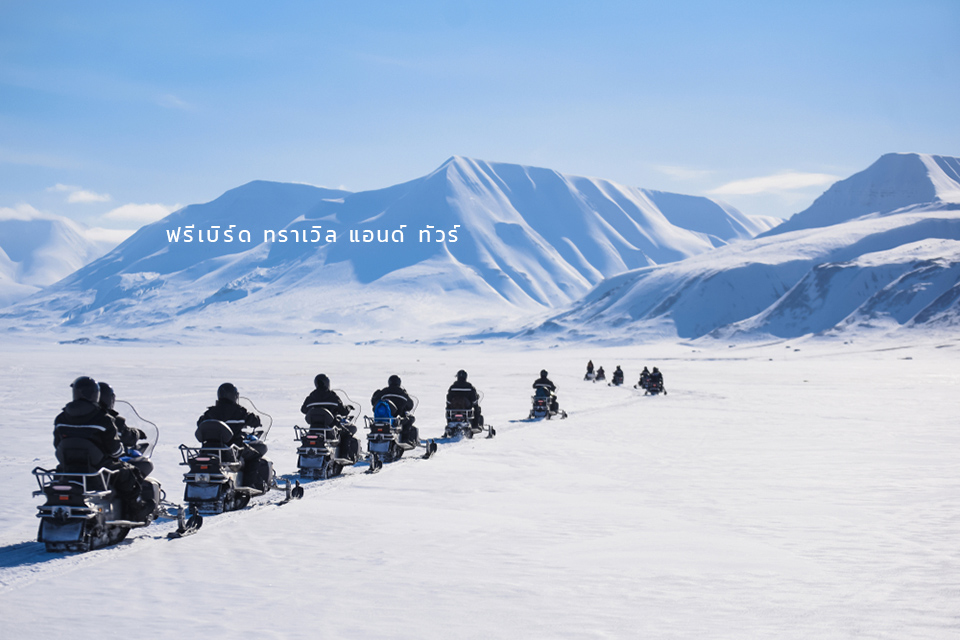 polar-arctic-northern-norway-svalbard-longyearbyen-snowmobile