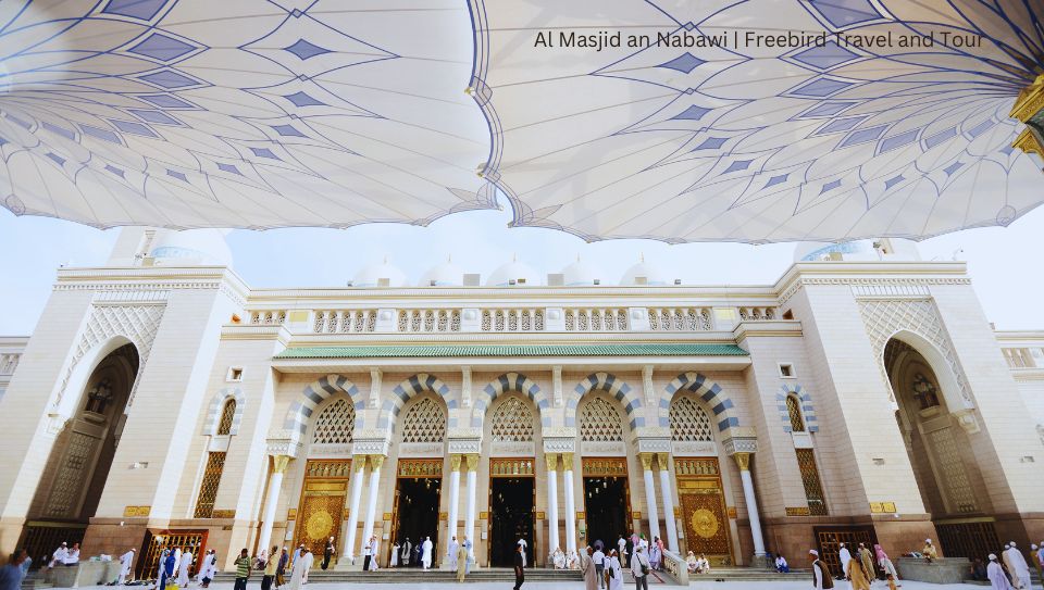 al-masjid-an-nabawi-saudiarabia-freebirdtour