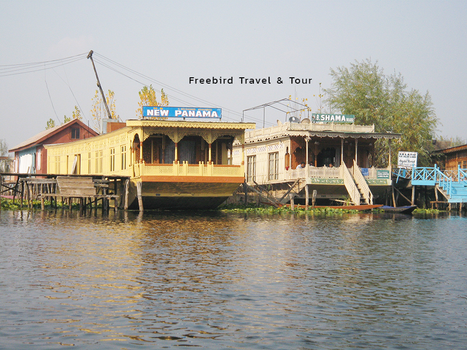 house_boat_kashmir_freebirdtour