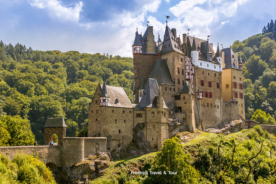 medieval_eltz_castle_germany_freebirdtour