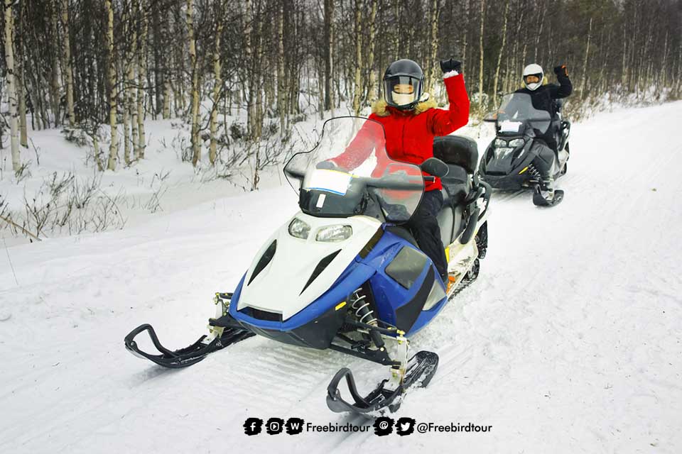 snowmobile_in_Ruka_in_Lapland finland freebirdtour